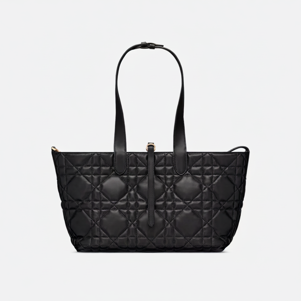 Medium sized Handbag